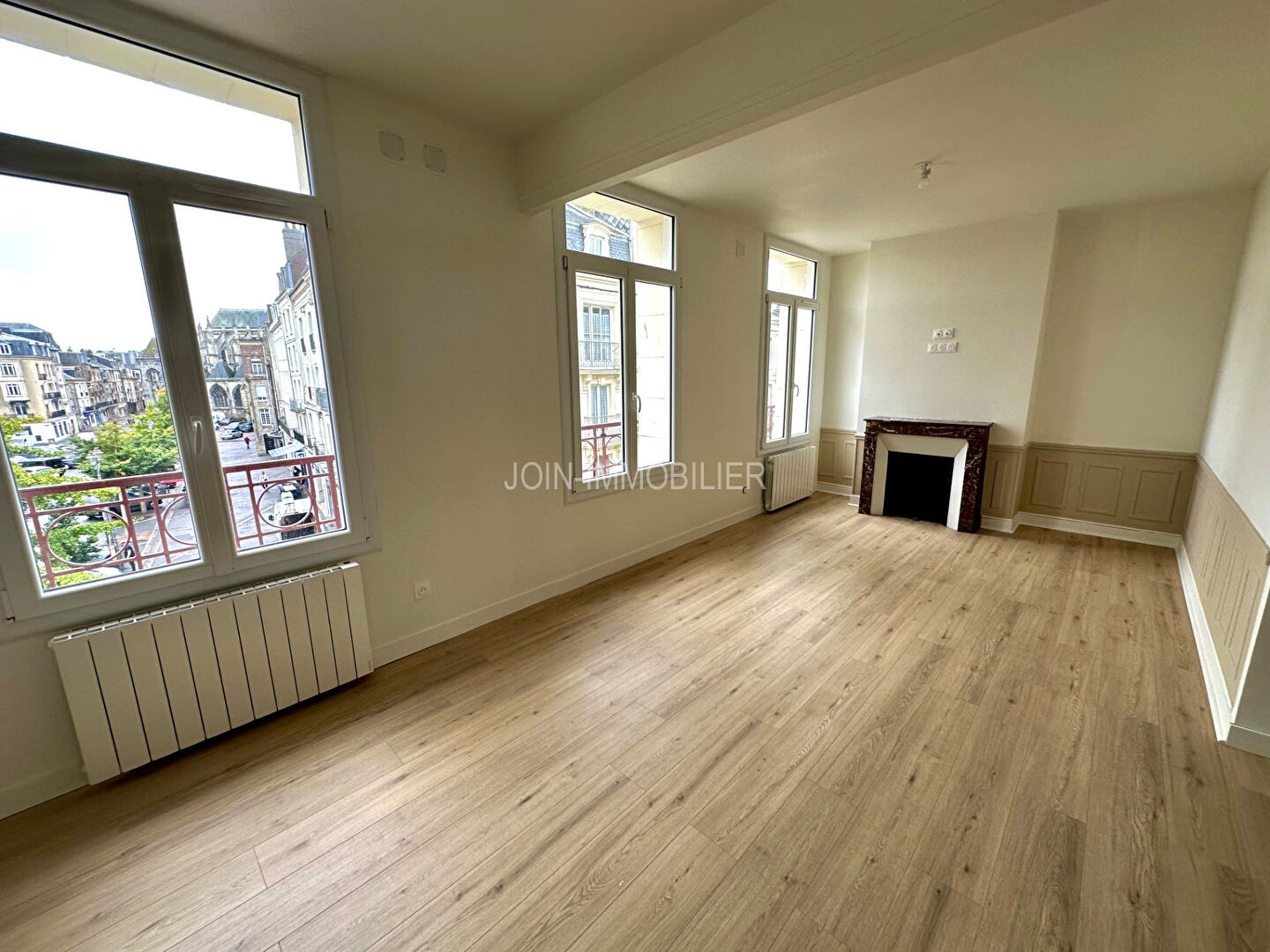APPARTEMENT F4 EN CENTRE-VILLE DE DIEPPE, À 200 M DE LA MER !